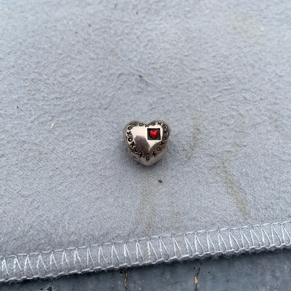 Chamilia Love charm